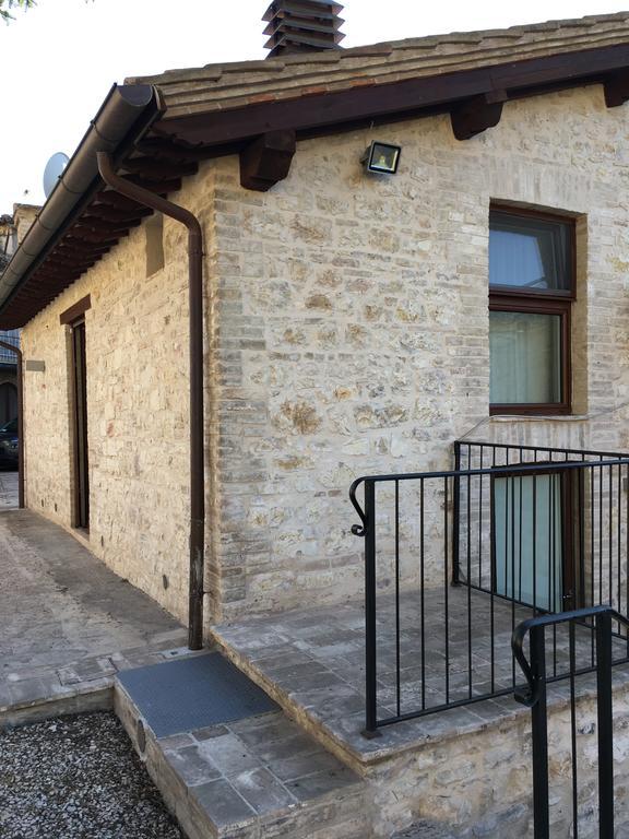 Апартаменты Anfihouse - Assisi Relais Экстерьер фото